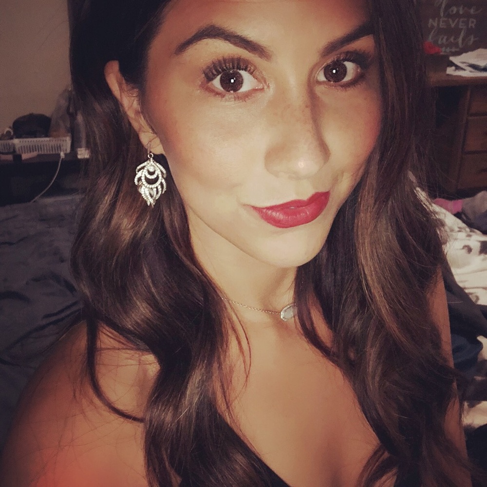 Meet your Posher, Candice